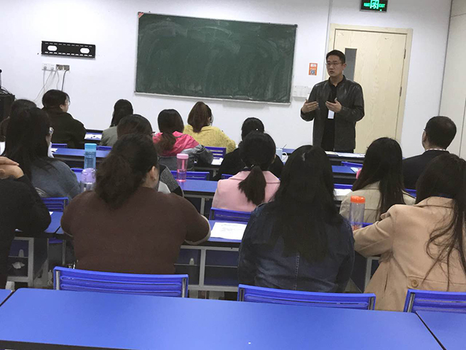 李校開場.jpg